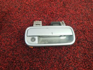 Другие автозапчасти: Ручка двери внешняя Toyota Hilux Surf ( 4 Runner ) N185 1KD-FTV 2001