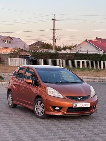 манитор на фит: Honda Fit: 2010 г., 1.5 л, Автомат, Бензин, Хэтчбэк