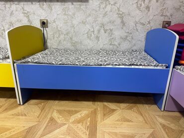 детская кровать 7 в 1: Срочно продаю детские кроватки для садика размер 120/60.количества