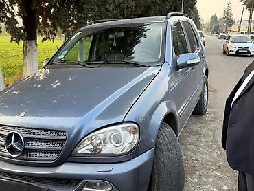 masin kreditlə: Mercedes-Benz M-Class (W163) SUV - Kuzov: 5 qapılı, mavi rəng, dam — 9