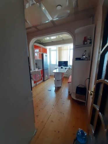 Köhnə tikili: Bakı, 2 otaqlı, Köhnə tikili, m. Qara Qarayev, 70 kv. m — 5