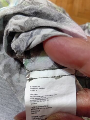 Kompleti: Damski komplet suknja + prsluk u boji ciklama/malina. - Dvodijelni — 2