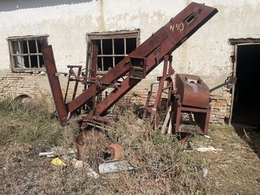 пресс для металлолома: Металлоконструкция с ленточным транспортером и барабанным узлом