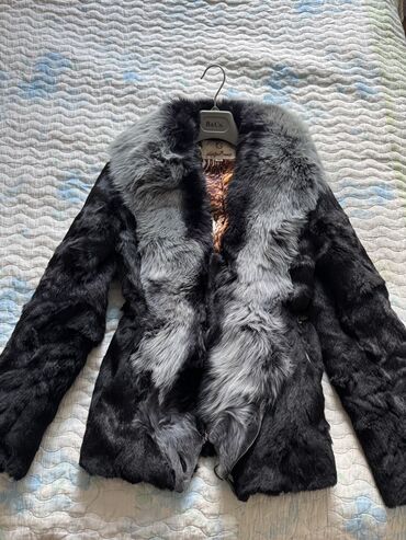 дорогие пуховики женские: Шуба, Песец, Короткая модель, M