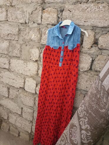 Dəstlər: Geyimlərin hər biri 50 qəpikdi. Uşaq və yeniyetmələr üçün geyimlər — 27