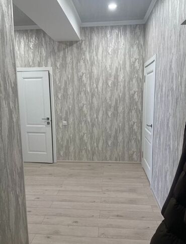 сдаю квартиру в частном доме: 2 комнаты, Риэлтор, С мебелью полностью