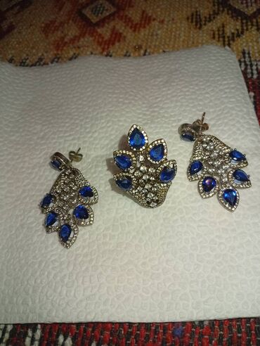 Zərgərlik dəstləri: Dəstə daxildir: Sırğa, Üzük, Versace, Gümüş, 925 Əyar, 50 g — 6