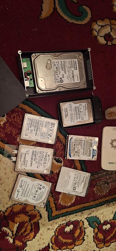 xarici hard disk: Məhsul: 2.5" və 3.5" HDD-lər və xarici HDD korpusları dəsti Təsvir: - — 1
