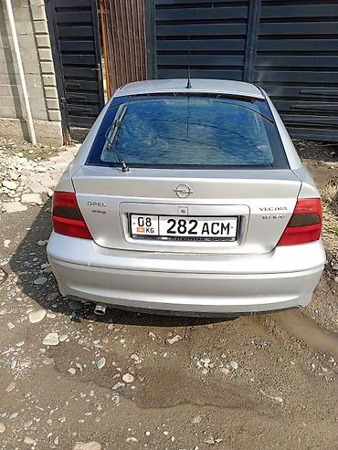 Opel Vectra: 2000 г., Бензин, Хетчбек — 1