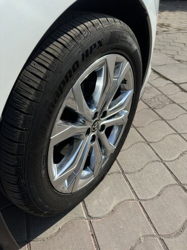 Toyota: Toyota Sienna: 2021 г., 2.5 л, Автомат, Гибрид, Минивэн — 32