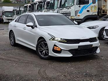 kaiyi e5: Kia K5: 2022 г., Седан — 3