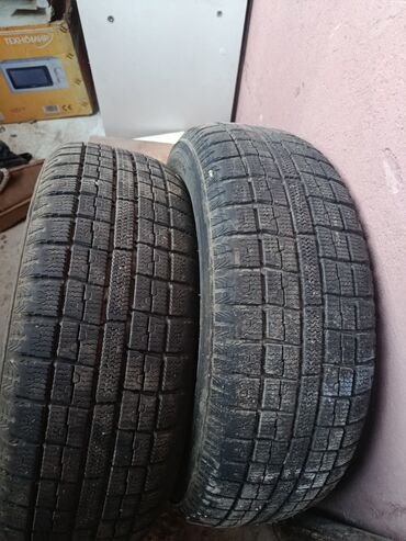 купить шины в бишкеке бу: Пара автомобильных шин (2 шт.), зимний тип протектора. Особенности: -