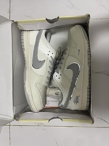 Мужские кроссовки, 42, Nike, Новый, цвет - Серый, Самовывоз