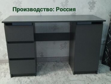 компьютеный стол: Компьютерный стол, С полками