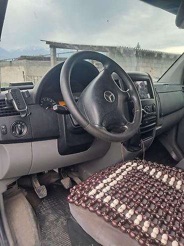 дап: Жеңил жүк ташуучу унаа, Mercedes-Benz, Стандарт, 2 т, Колдонулган — 2