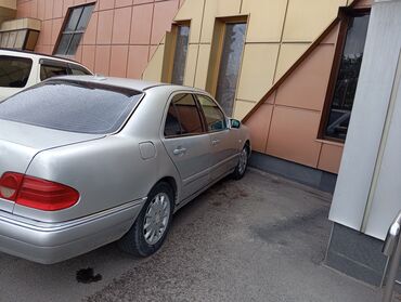 Продажа авто: Mercedes-Benz A 210: 1995 г., 2.3 л, Механика, Газ, Седан