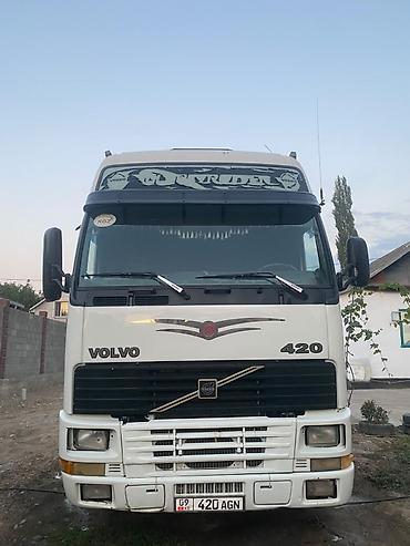синотрук хово: Тягач, Volvo, 2002 г., Бортовой — 1