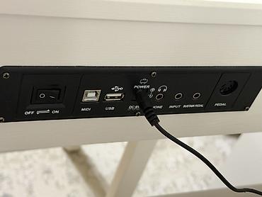 выбор: Цифровое пианино BB010 (белое) с банкеткой (В идеальном состоянии — 3