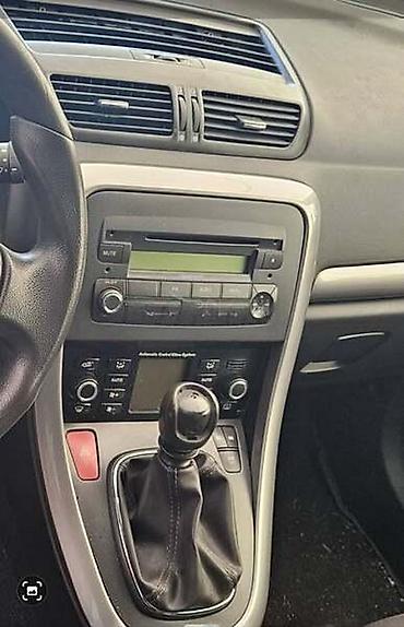 moj auto: KLIMATRONIK RADIO ZA FIAT CROMA | 2010g 1.9 88KW — 2