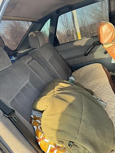 Volkswagen: Volkswagen Passat: 1988 г., 1.8 л, Механика, Бензин, Седан — 4