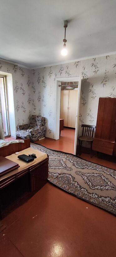 квартира бишкек прадажа: 2 комнаты, 42 м², Хрущевка, 4 этаж, Старый ремонт