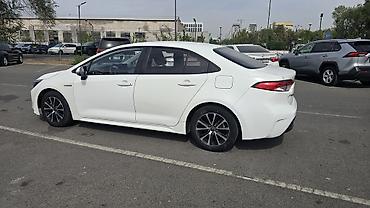 toyata levin: Toyota Levin: 2023 г., 1.8 л, Вариатор, Гибрид, Седан — 4
