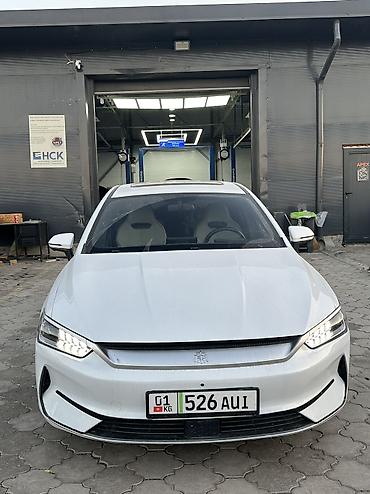 BYD: BYD Qin: 2023 г., Автомат, Электромобиль, Седан — 2