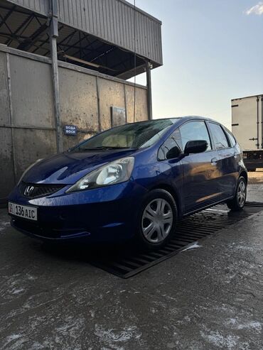авто в рассрочку без первоначального взноса бишкек: Honda Fit: 2010 г., 1.5 л, Автомат, Бензин, Хэтчбэк