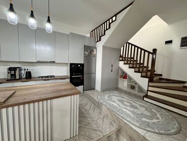продаю дом манас аэропорт: Үй, 150 кв. м, 4 бөлмө, Кыймылсыз мүлк агенттиги, Дизайнердик оңдоо