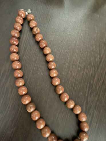 beş qaş üzüklər: Boyunbağı