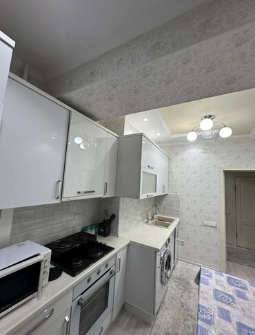 снять жилье в кыргызстане: 2 бөлмө, 64 кв. м, Элитка, 7 кабат, Евроремонт