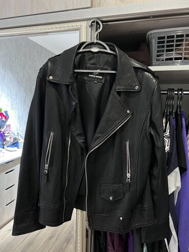 Futbolka və maykalar: ❗️ Əşyaların yarısı yenidir. Bütün əşyalar xaricdən gətirilib. Böyük — 28