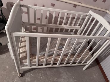 другие товары: Детские вещи 1. Детская кроватка маленькая с матрацам 2. Детская