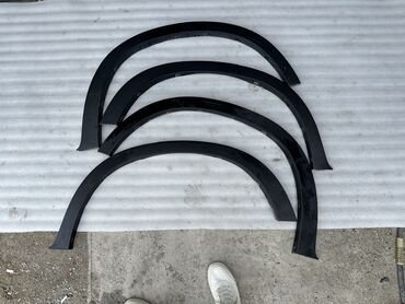 Автозапчасти: Арки на Бмв x5 (2 год ) Оригинал арки В хорошем состоянии черного
