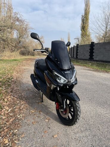 купить электромопед в бишкеке: Макси-скутер 150 куб. см, Бензин, Жаңы