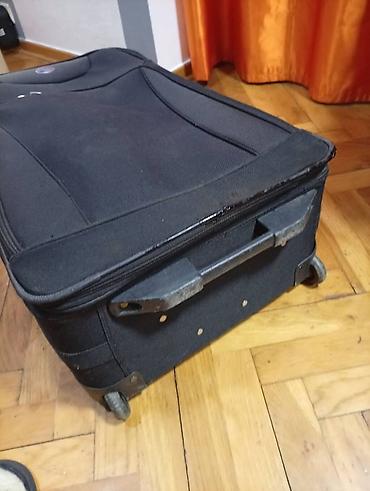 Putni koferi i torbe: Veliki kofer na točkiće – American Tourister. 75 45 30 - — 9