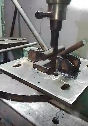 Другие стройуслуги: Услуги токаря резьба проточка цилиндр ремонт токарь анкер анкера болты — 20