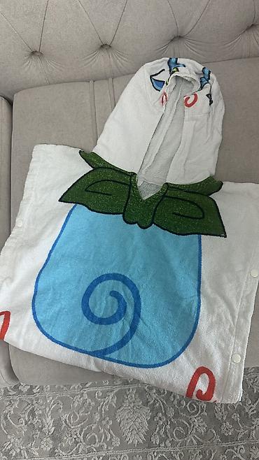 Другие детские вещи: Детская одежда брали в Дубаи, новое и б/у, цены от 100размер вещей — 47