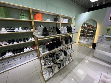 Кронштейны, стойки: Кронштейны Стеллажи Стойки Вешала Столы ресепшен Раскладочные — 21