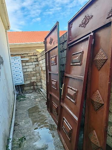 bayraq dirəyi: Metal darvaza dəsti 3x2.60m - Material: qalın metal vərəqdən — 1