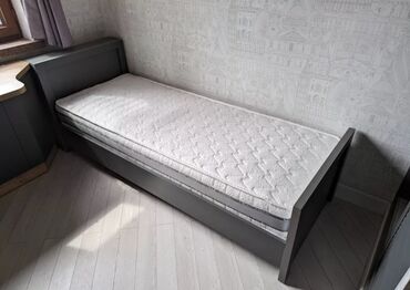 Мебель: Кровать