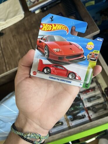 yoqa mat: Hot Wheels – Ferrari F40 Competizione (2025 release) - Seriya: HW