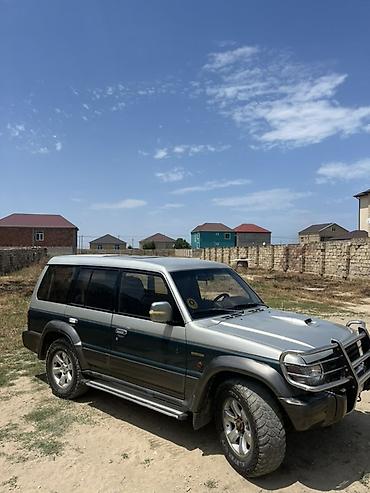 torpaqla barter maşınlar: Mitsubishi Pajero: 2.8 l | 1995 il 329245 km Ofrouder/SUV — 3