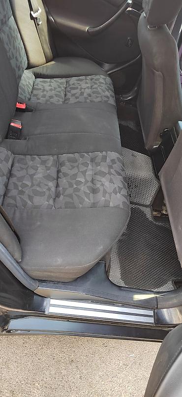 teker kompressoru: Mercedes-Benz C 200: 2 l | 1998 il Sedan — 8