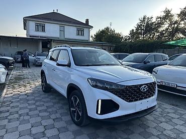 suv: Hyundai ix35: 2022 г., Бензин, Внедорожник — 3