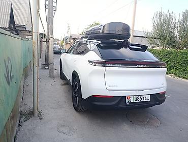 byd han ev: Zeekr : | 2026 г. Кроссовер — 5