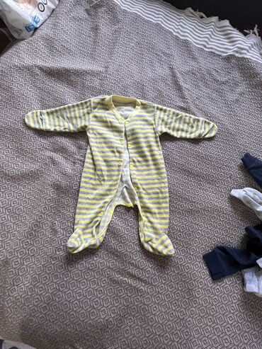 Другие детские вещи: Детские вещи с 0 до 2-3 лет,на девочку! Комбинезоны на зиму розовый — 24