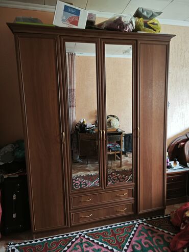 металлические шкафы для одежды: Шифоньер, Б/у, Другая форма, Другой материал