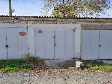 сдам теплый гараж: Сдаю гараж, 12 мкр, выше церкви. 4500 сом
