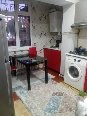 Uzunmüddətli kirayə mənzillər: Binəqədi rayonu,8 MKR2 otaqlı təmirli,əşyalı mənzil kirayə — 9